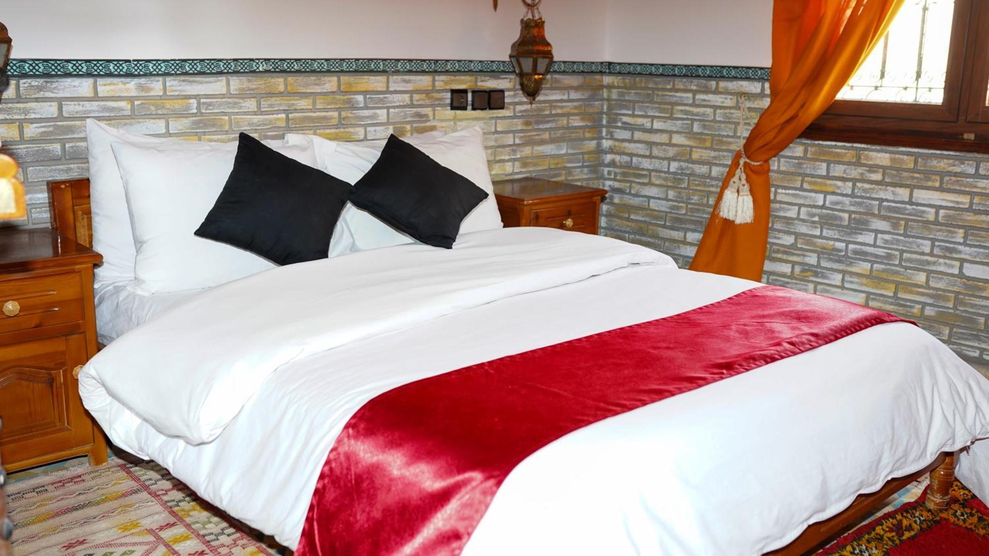 Bed and Breakfast Dar Essyaha Ait Ben Ali Екстер'єр фото